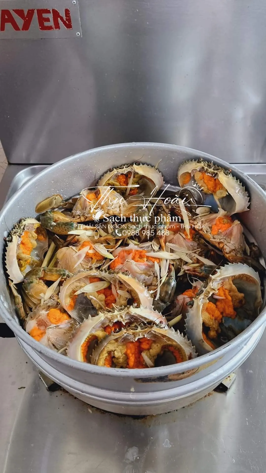 Cua rang me – món hải sản nấu sẵn Thu Hoài, Nha Trang