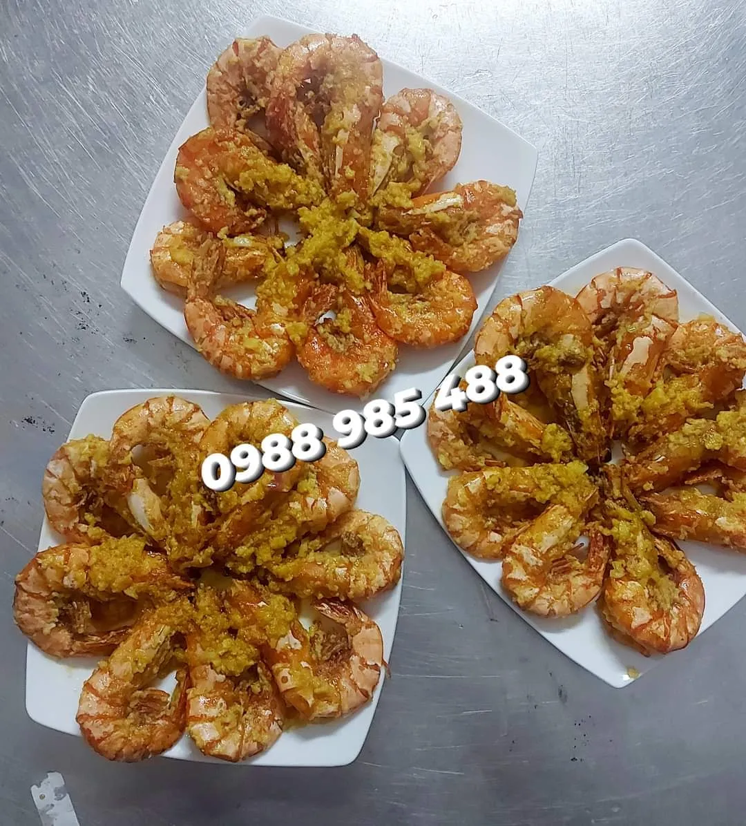 Tôm sú hấp nước dừa – món hải sản nấu sẵn Thu Hoài, Nha Trang